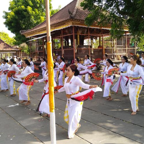 Lomba Tari Bali Anak